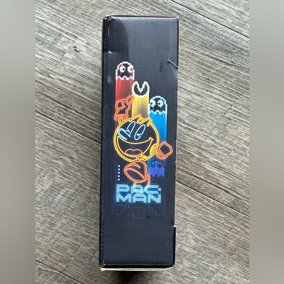 PAC-MAN LED Garland String Lights by Paladone - Set of 10 - Retro Decor - Picture 6 of 7